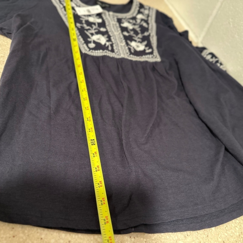 Lane Bryant Blouson-Sleeve Henley Embroidered Top Loose/Relaxed in Night Sky NWT - Picture 13 of 16